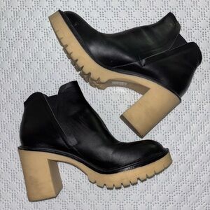 Dolce vita size 8.5 cashe h2o boots, black leather, lug sole, waterproof